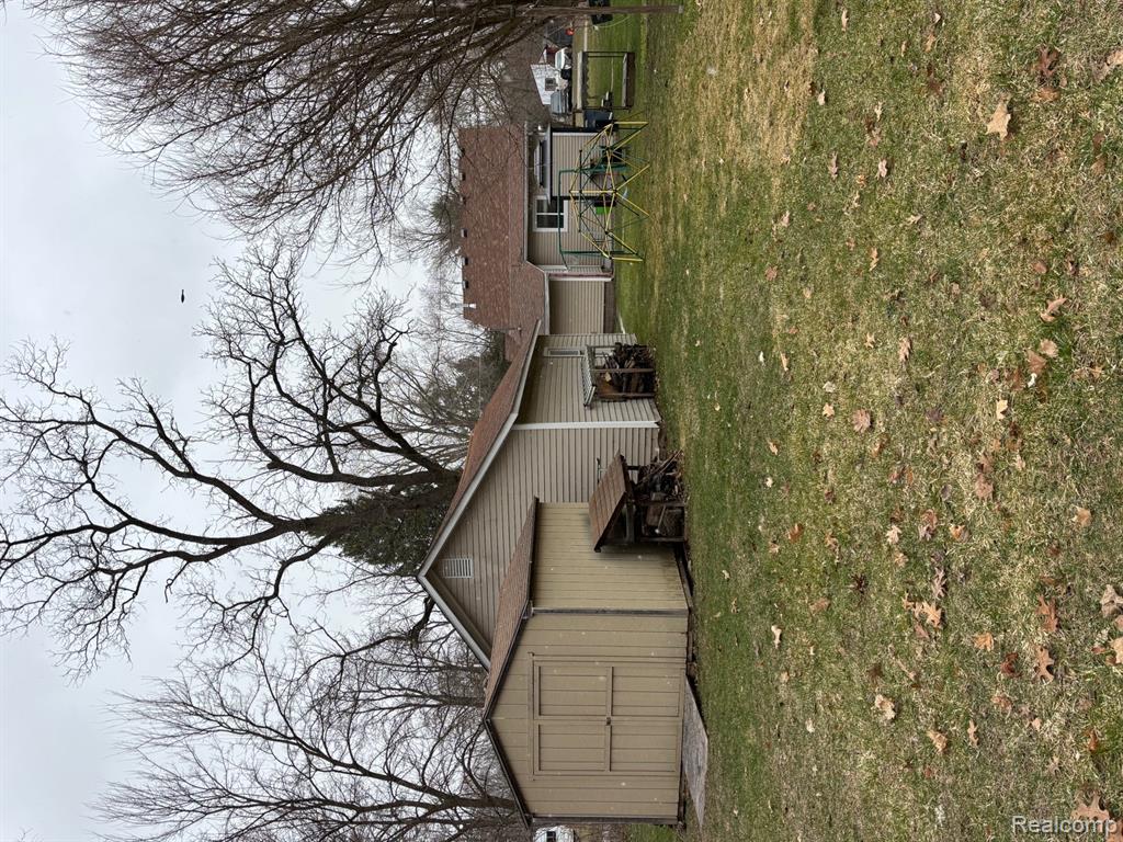 15130 Roach Drive, Linden, MI 48451 — Photo 38