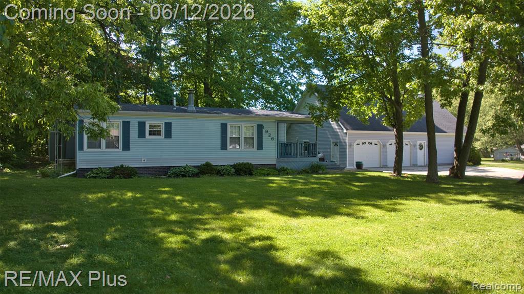 1926 New Rochelle Drive, Lapeer, MI 48446