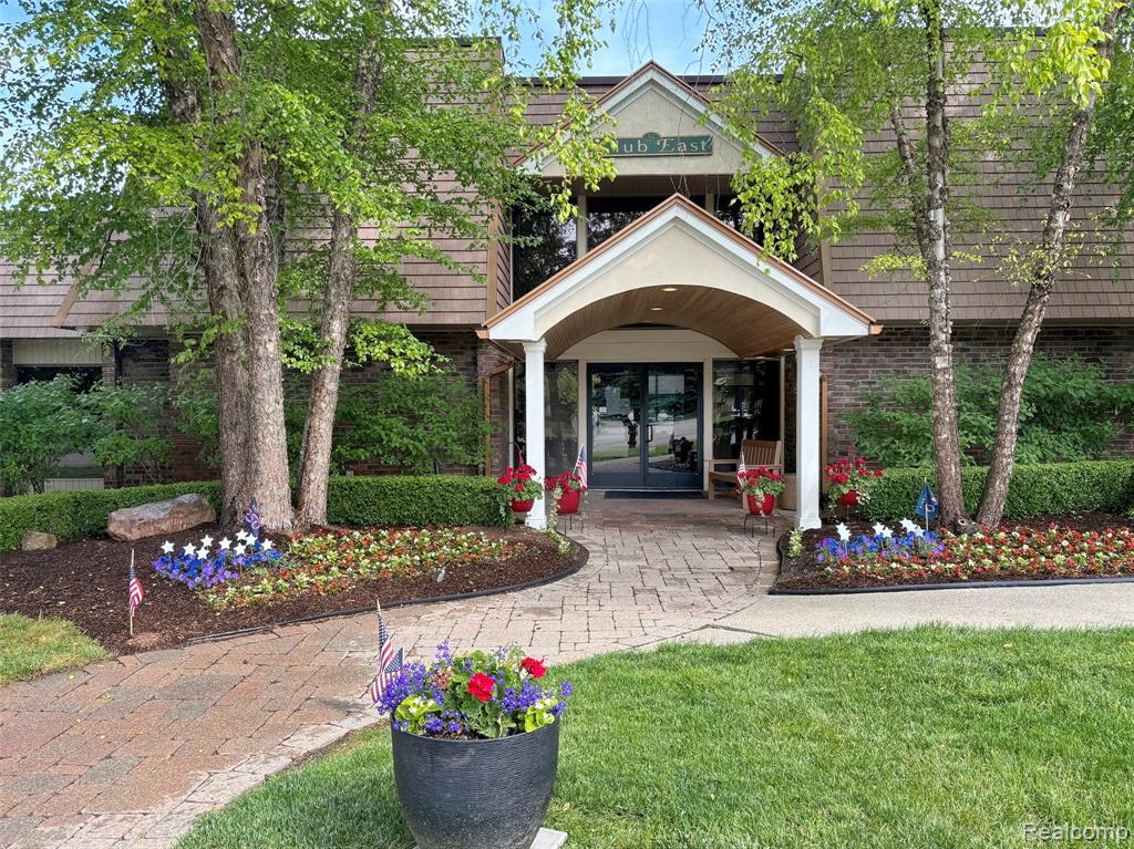 5177 Buckingham, Troy, MI 48098 — Photo 41