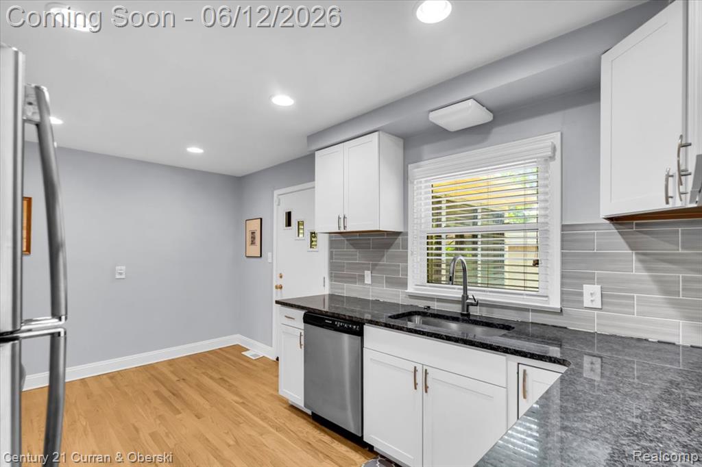 20123 Lauder Street, Detroit, MI 48235 — Photo 12
