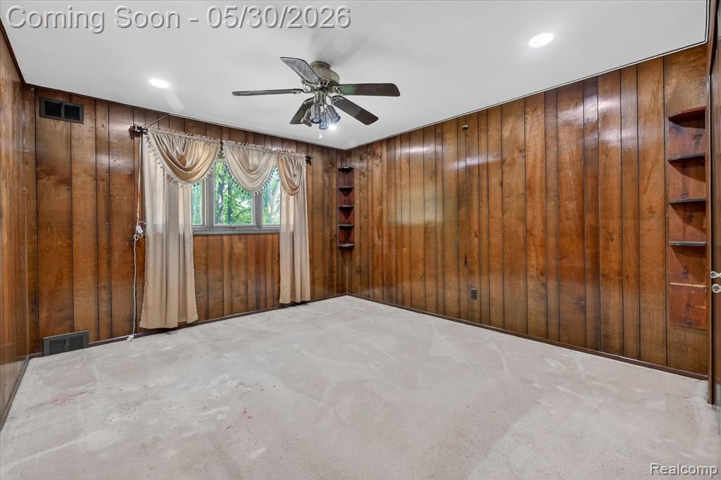 28013 Roan Drive, Warren, MI 48093 — Photo 21