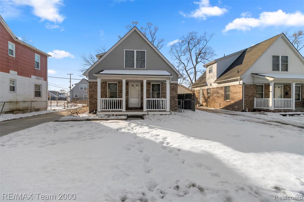 21025 Glen Lodge Road, Ferndale, MI 48220 — front exterior