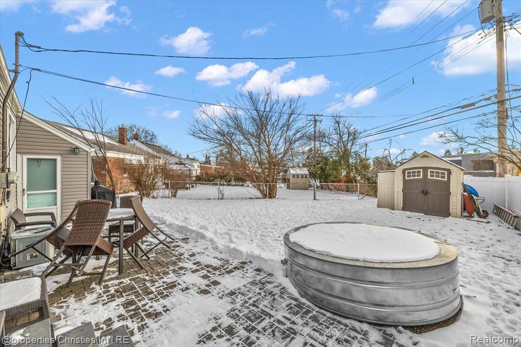 4103 GRANDVIEW Road, Royal Oak, MI 48073 — Photo 8