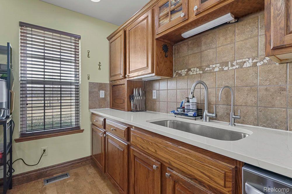 6184 SHORT CUT Road, Cottrellville, MI — Photo 16