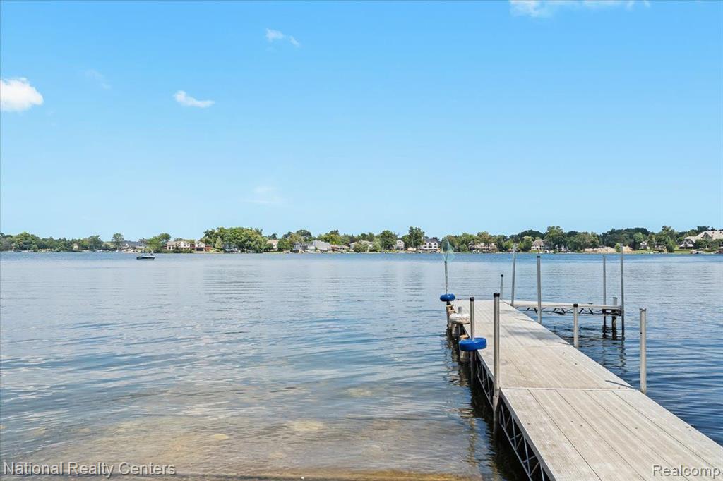 4258 WESTOVER Drive, West Bloomfield, MI 48323 — Photo 13
