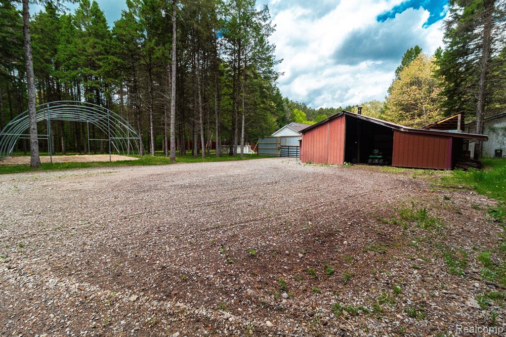 4707 MOUNT MORRIS Road, Columbiaville, MI 48421 — Photo 58