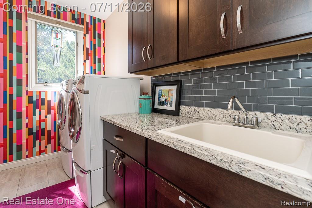 1067 Newgate Court, Oakland, MI — Photo 15