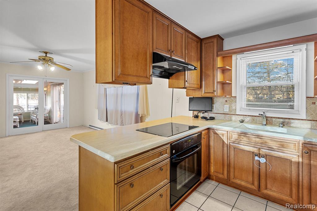 7085 OLD HAGGERTY Road, Canton, MI 48187 — Photo 8