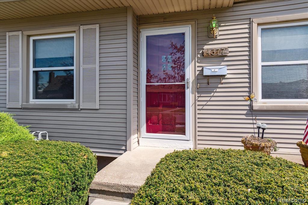 4377 10TH Street, Ecorse, MI 48229 — Photo 4