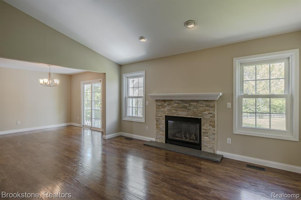 4289 Covey Lane, Grand Blanc, MI 48439 — Photo 11