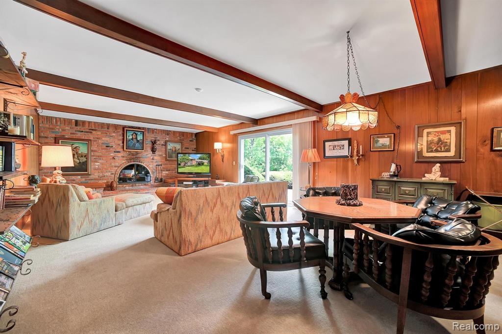 530 WHITEHALL Road, Bloomfield Hills, MI 48304 — Photo 19