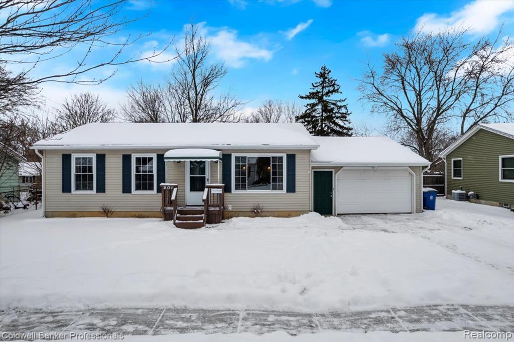 801 Hemlock Drive, Davison, MI 48423 — front exterior