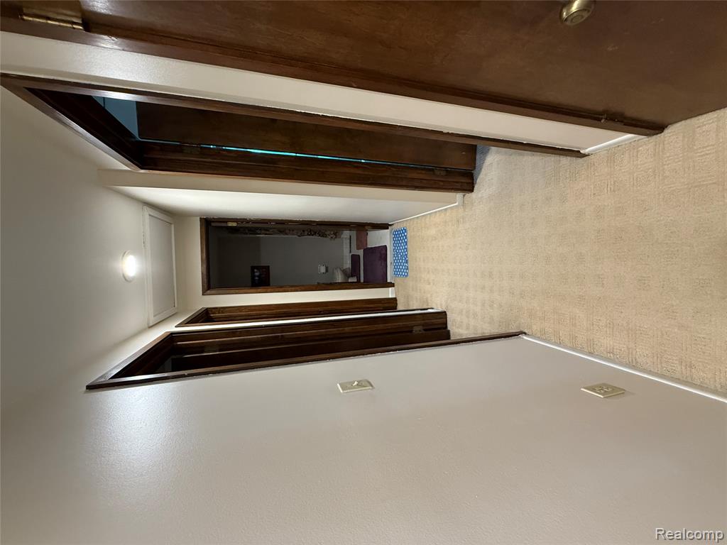 6302 Laurentian Court, Flint, MI 48532 — Photo 14