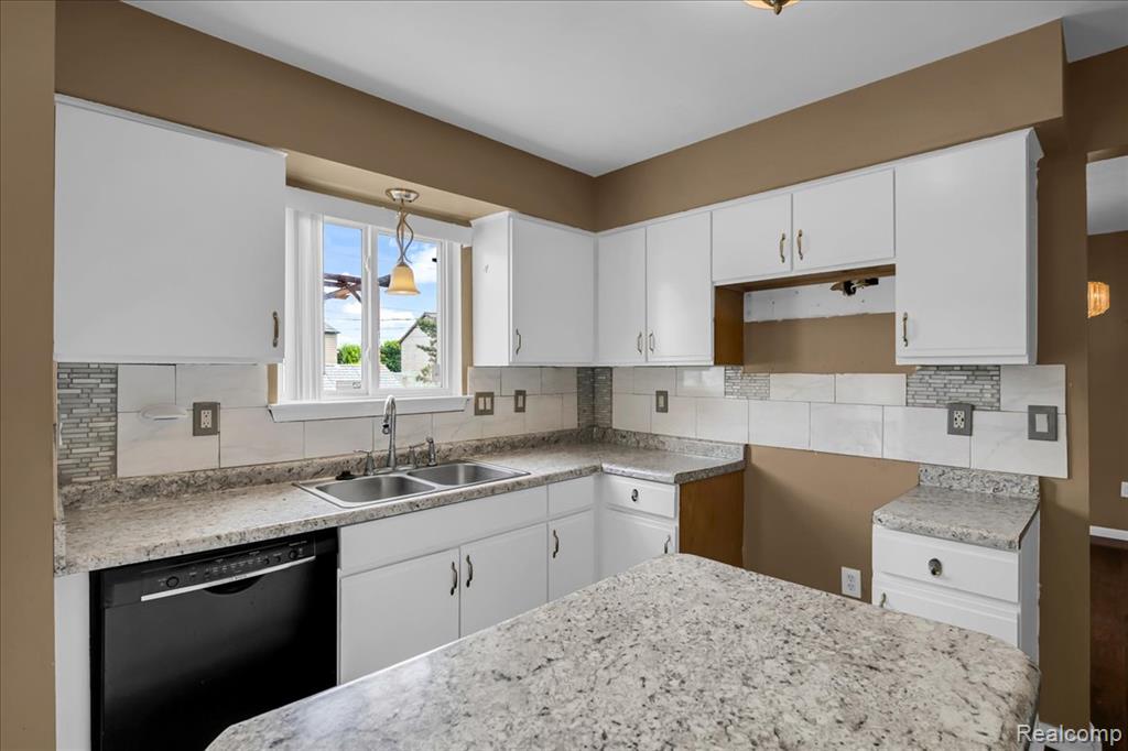 6141 Dexter Street, Romulus, MI 48174 — Photo 10