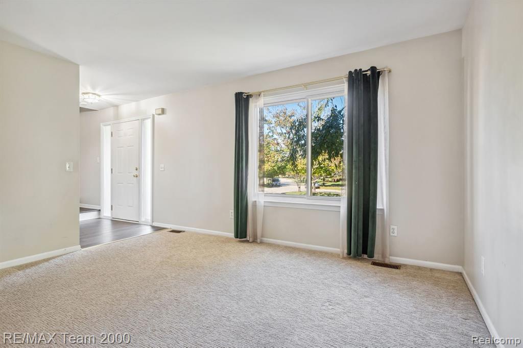 1148 WILDWOOD Lane, Canton, MI 48188 — Photo 3
