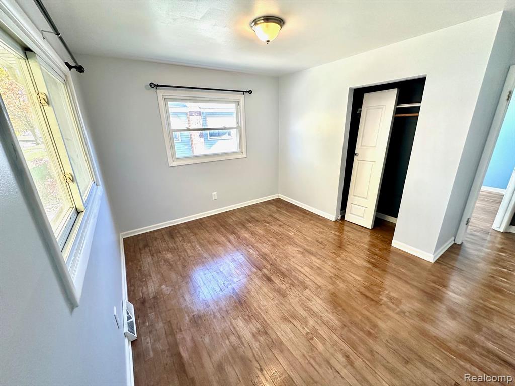 1330 PARKWOOD Avenue, Ypsilanti, MI 48198 — Photo 7