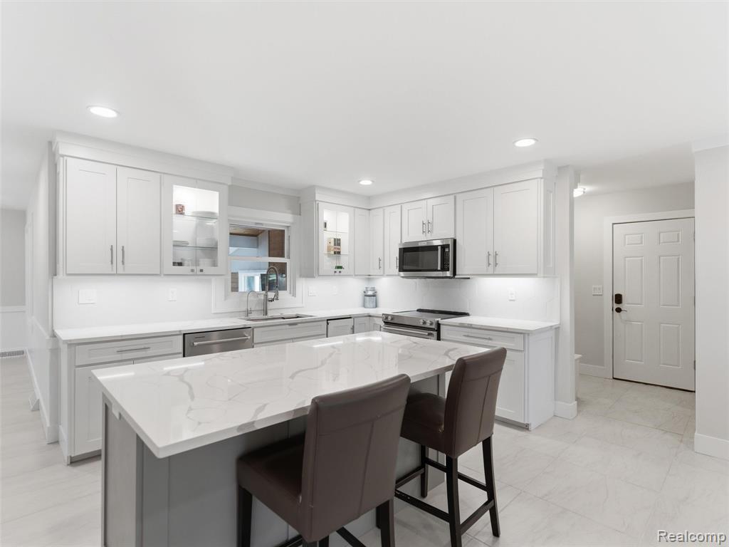 5409 Stony Hill Court, Grand Blanc, MI 48439 — Photo 11