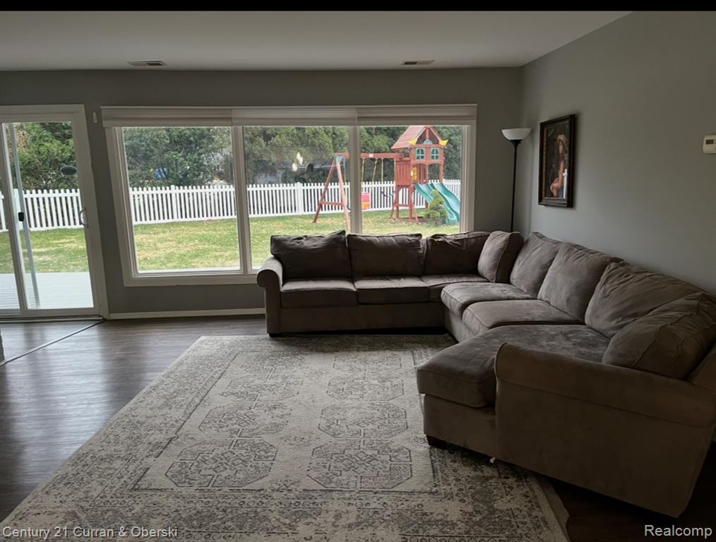 7431 N Briarcliff Knoll Drive, West Bloomfield, MI — Photo 19