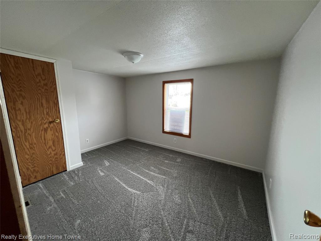 7130 Mapleview Circle, 68, Brown, MI 48416 — Photo 10