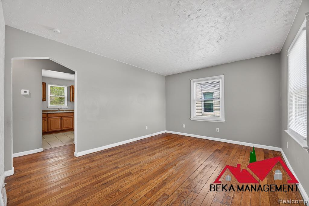 4924 Howe Road, Wayne, MI 48184 — Photo 3