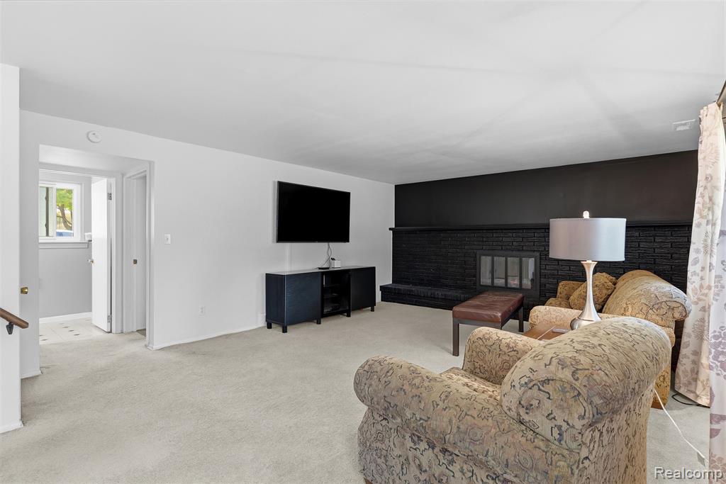 4410 Wickfield Drive, Flint, MI 48507 — Photo 27