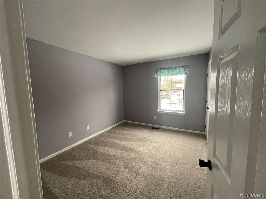 45225 Yorkshire Drive, Novi, MI — Photo 23