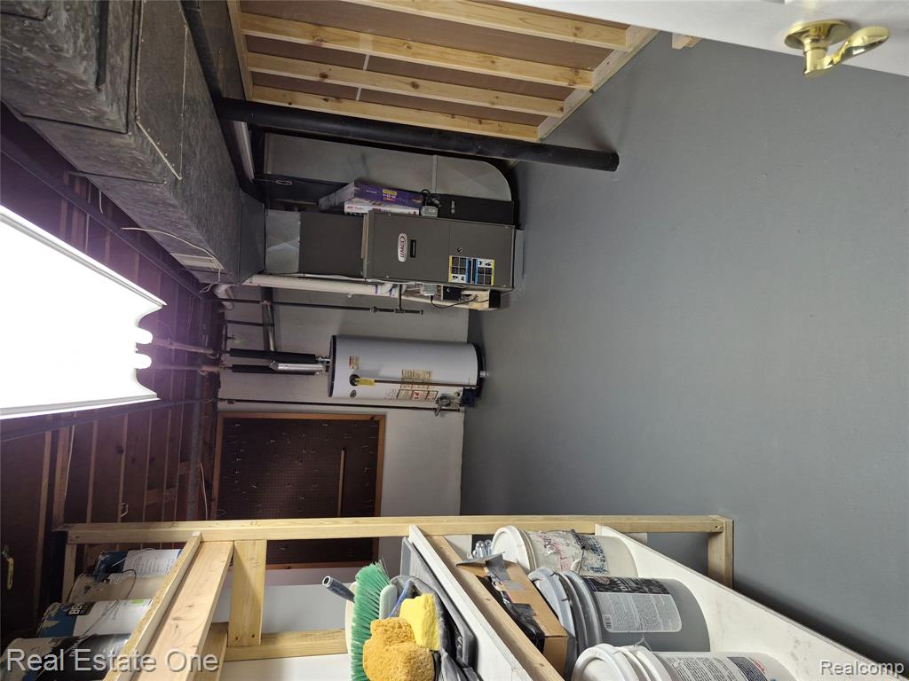 13688 Commonwealth Street, Southgate, MI 48195 — Photo 35