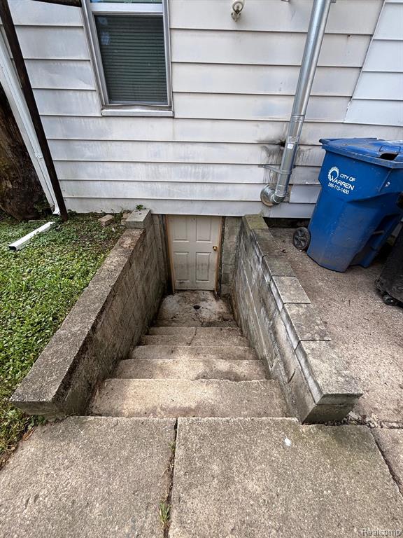 8119 Essex Avenue, Warren, MI 48089 — Photo 12