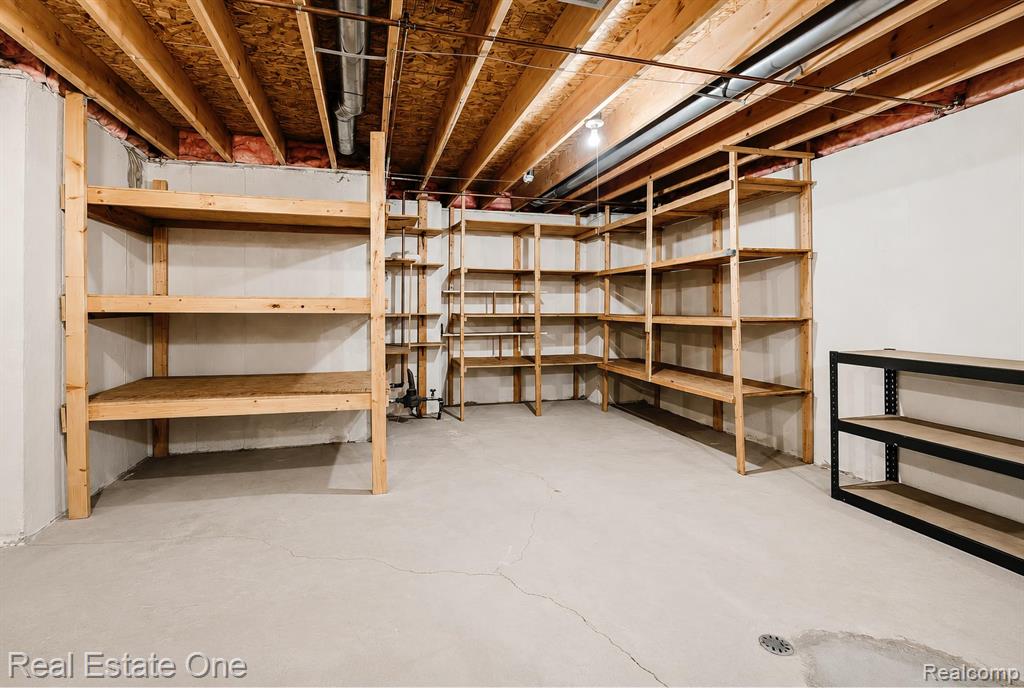 3622 Camden Court, Auburn Hills, MI 48326 — Photo 43