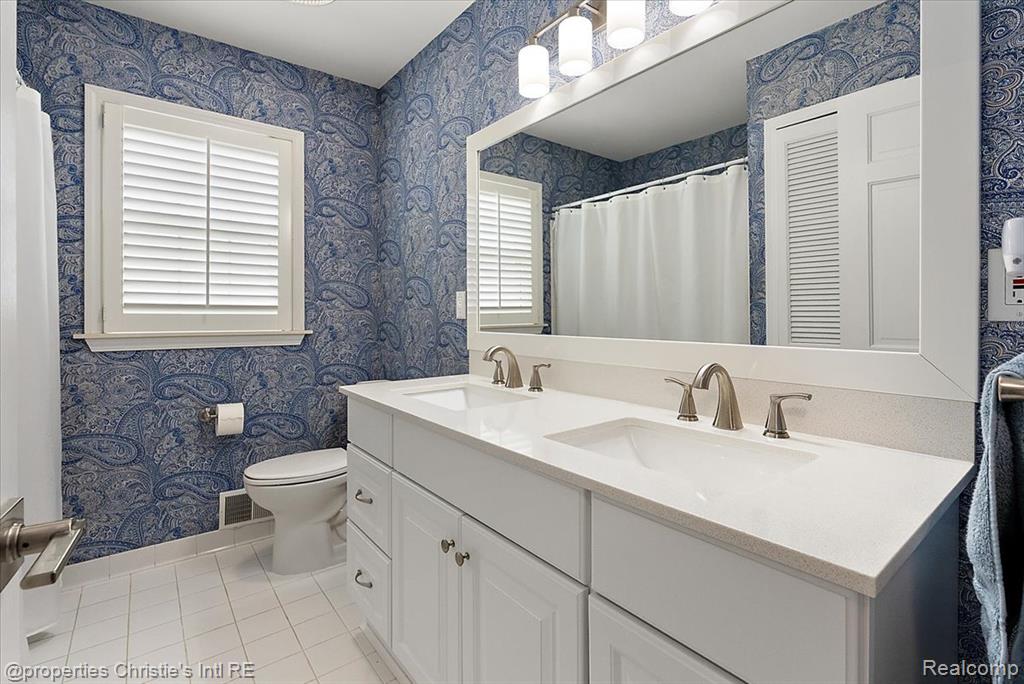 37912 Pointe Rosa Street, Harrison Township, MI — Photo 34