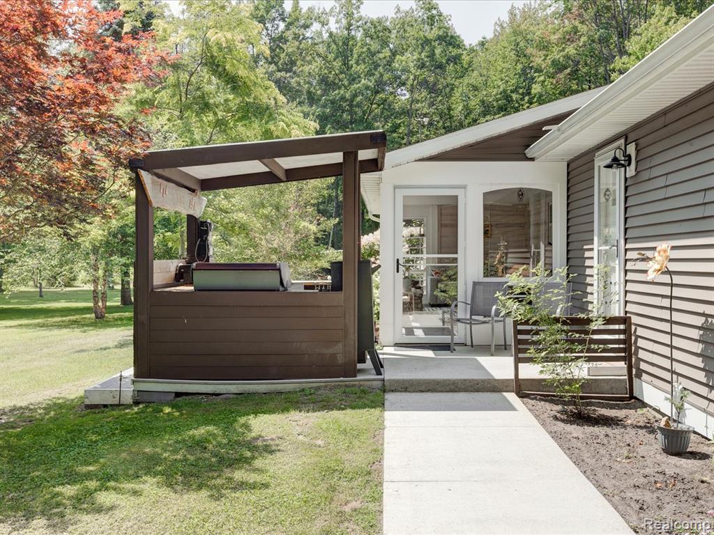7503 Westwood Drive, Oscoda, MI 48750 — Photo 27