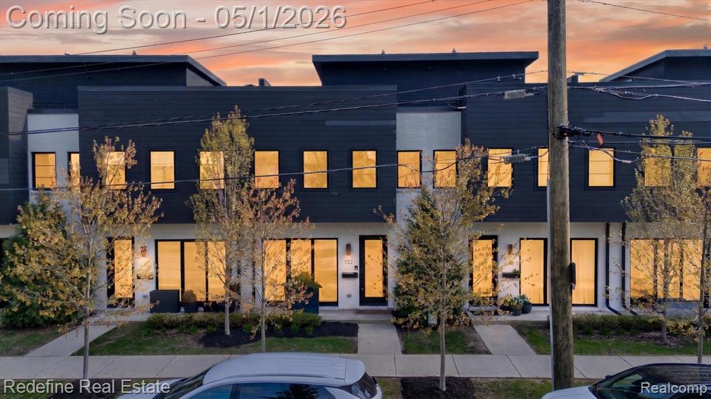 722 E Parent Avenue, Royal Oak, MI 48067 — front exterior