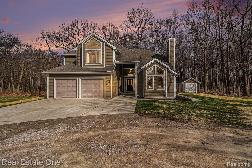 8155 Sheraton Park Drive, Fenton, MI 48430 — Photo 3