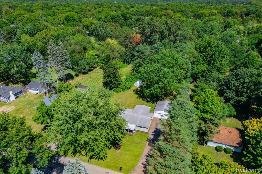 4952 Mary Sue Avenue, Clarkston, MI — Photo 23