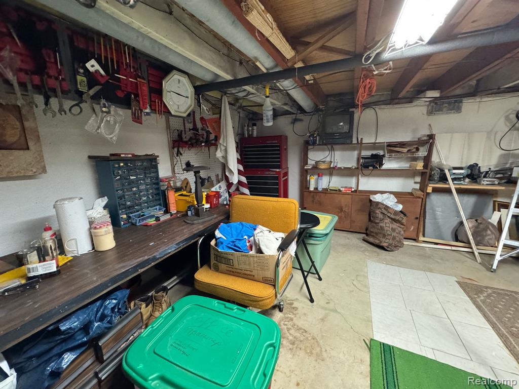 5377 Breeze Hill Place, Troy, MI 48098 — Photo 43