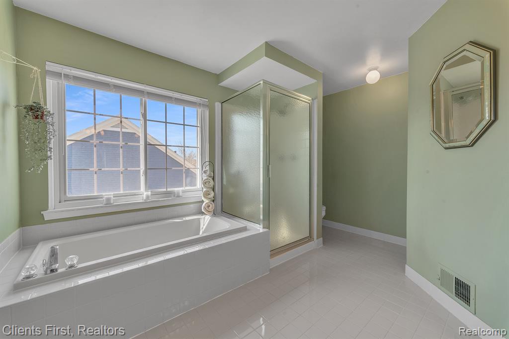 46408 DOUBLETREE Road, Canton, MI 48187 — Photo 30