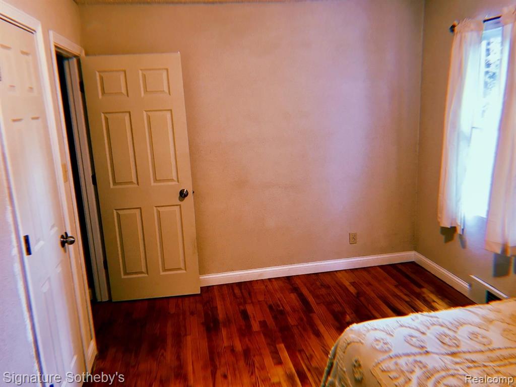 8310 BADGER Street, Detroit, MI 48213 — Photo 12