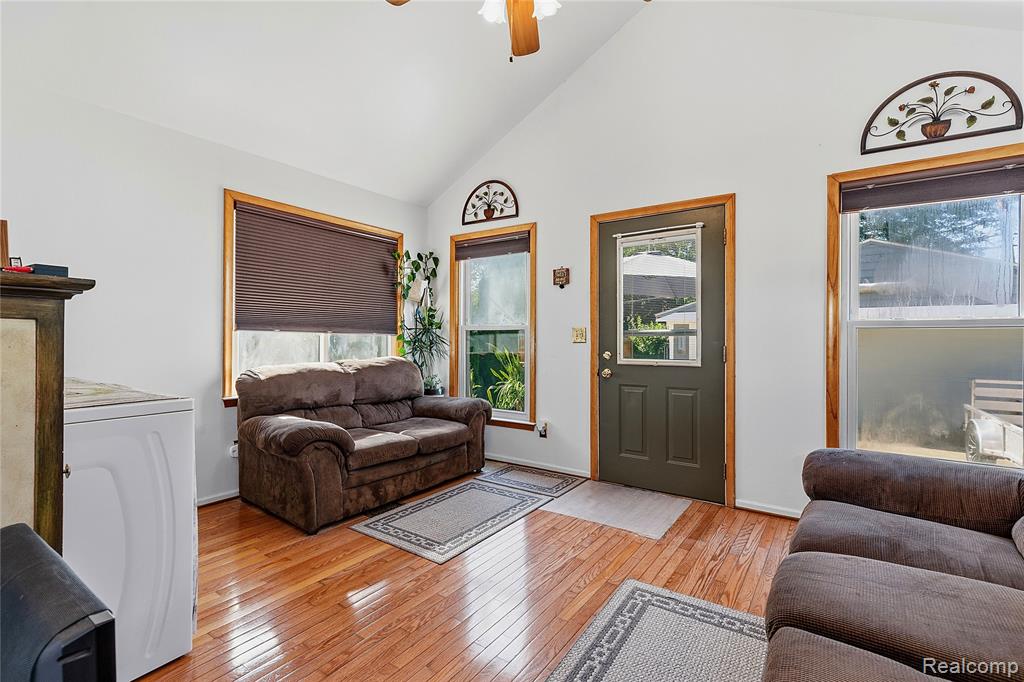 29025 Dawson Street, Garden City, MI — Photo 12