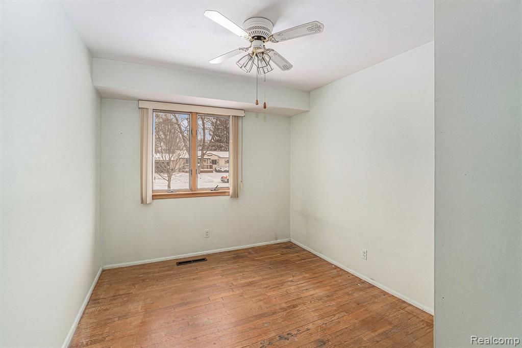 4418 Ashlawn Drive, Flint, MI 48507 — Photo 14
