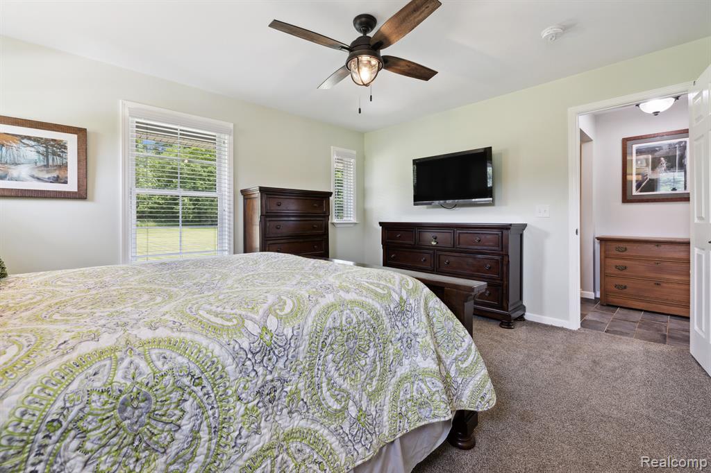 4711 Fenton Road, Hartland, MI 48353 — Photo 17