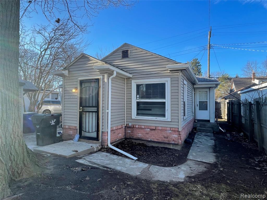 5007 Ashley Street, Grosse Pointe, MI 48236 — front exterior