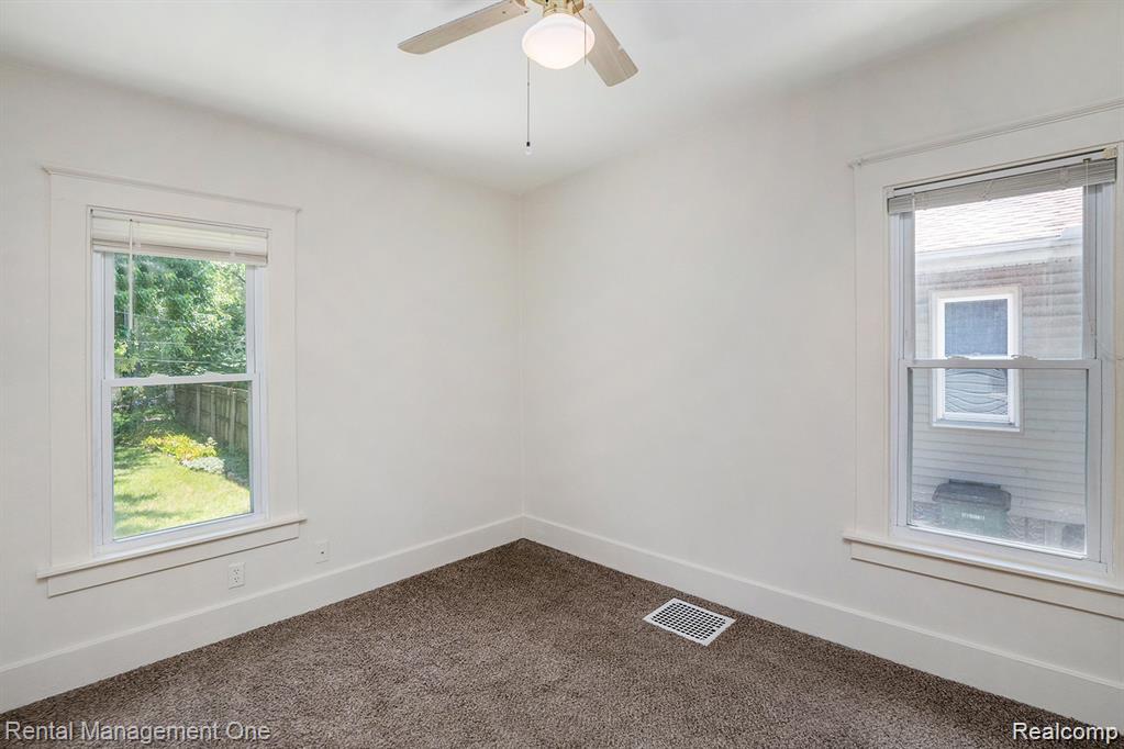 838 Pinecrest Drive, Ferndale, MI 48220 — Photo 4