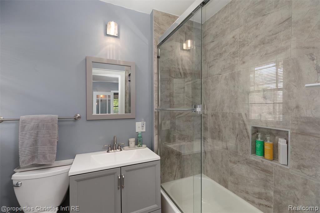18974 Fairfield Street, Detroit, MI 48221 — Photo 30