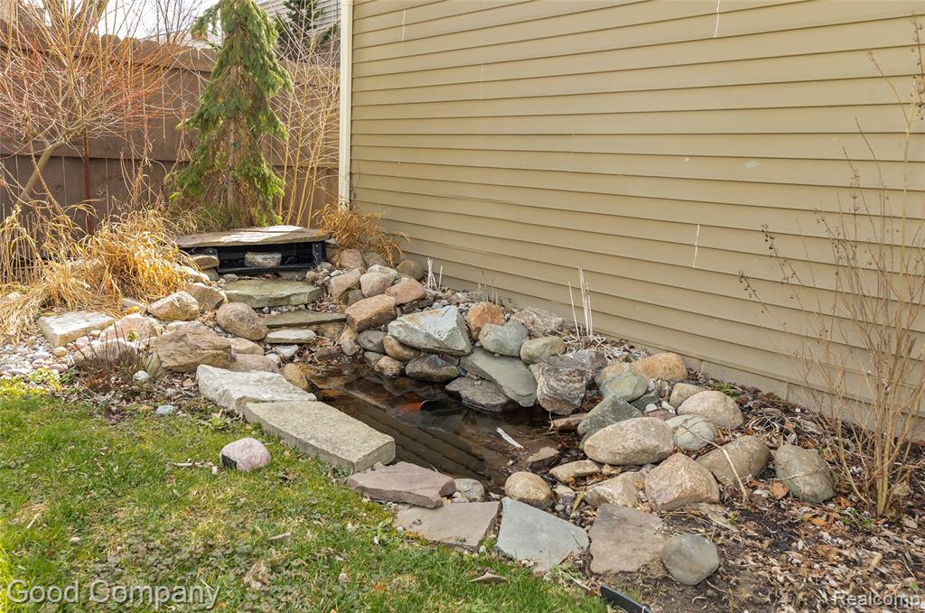 717 W 12 Mile Road, Royal Oak, MI 48073 — Photo 41