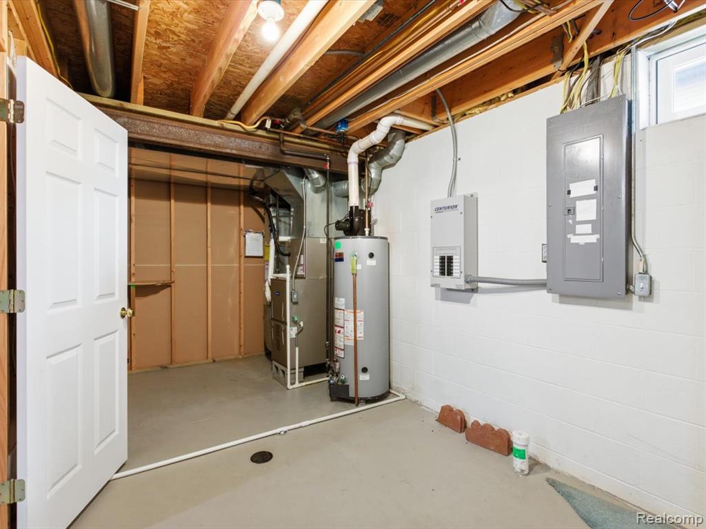 4305 Juniper Lane, Port Huron, MI 48060 — Photo 30