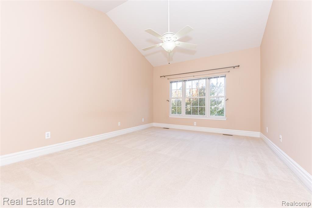 26610 Valhalla Drive, Farmington Hills, MI 48331 — Photo 35