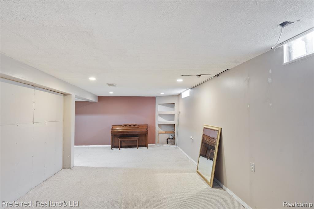 839 Judith Street, Westland, MI 48186 — Photo 15