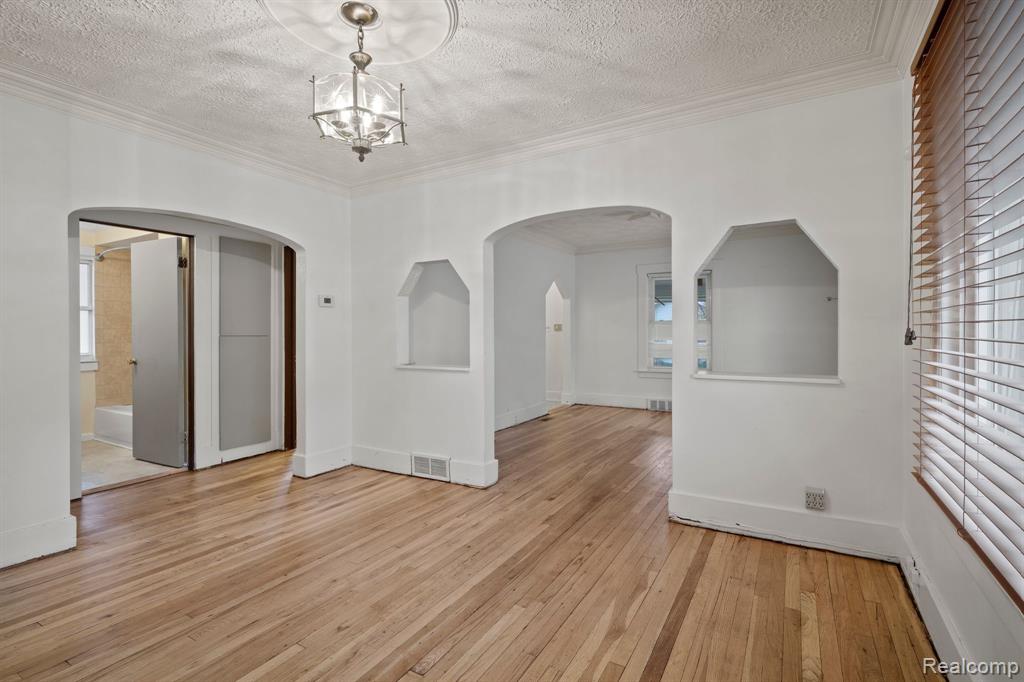 606 OAKLAND Avenue, Royal Oak, MI 48067 — Photo 15