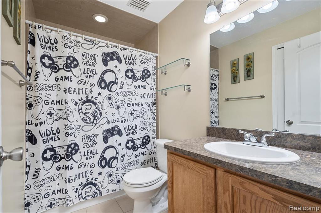 17452 Ava Court, New Boston, MI 48164 — Photo 23
