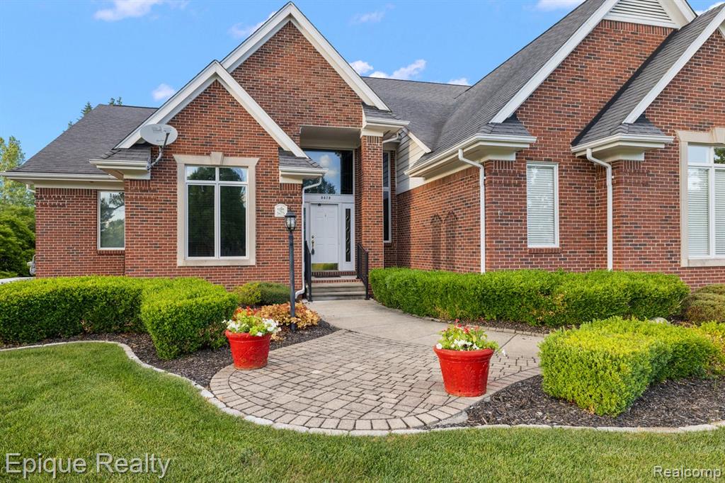 5675 Golf Pointe Drive, Clarkston, MI 48348 — Photo 3